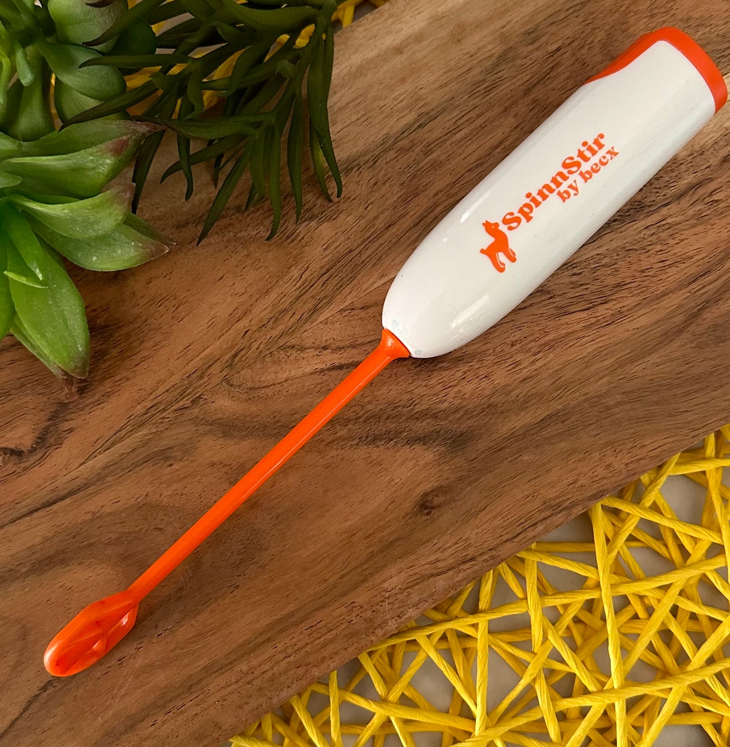 SpinnStir handheld mixer - with free aa batteries while supplies last!